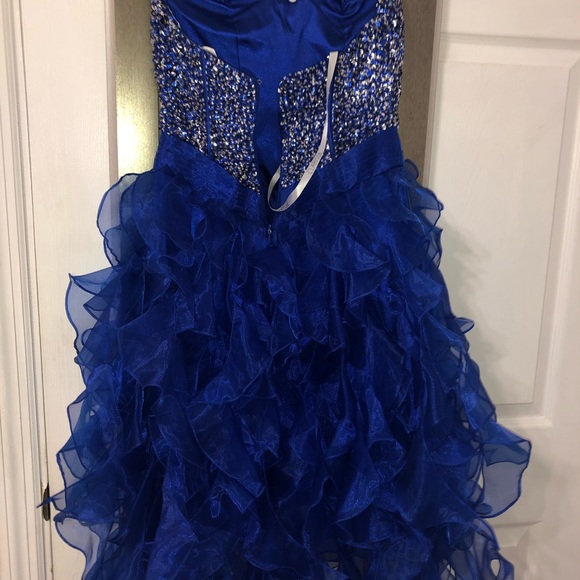 Dress - Picture 4 of 4